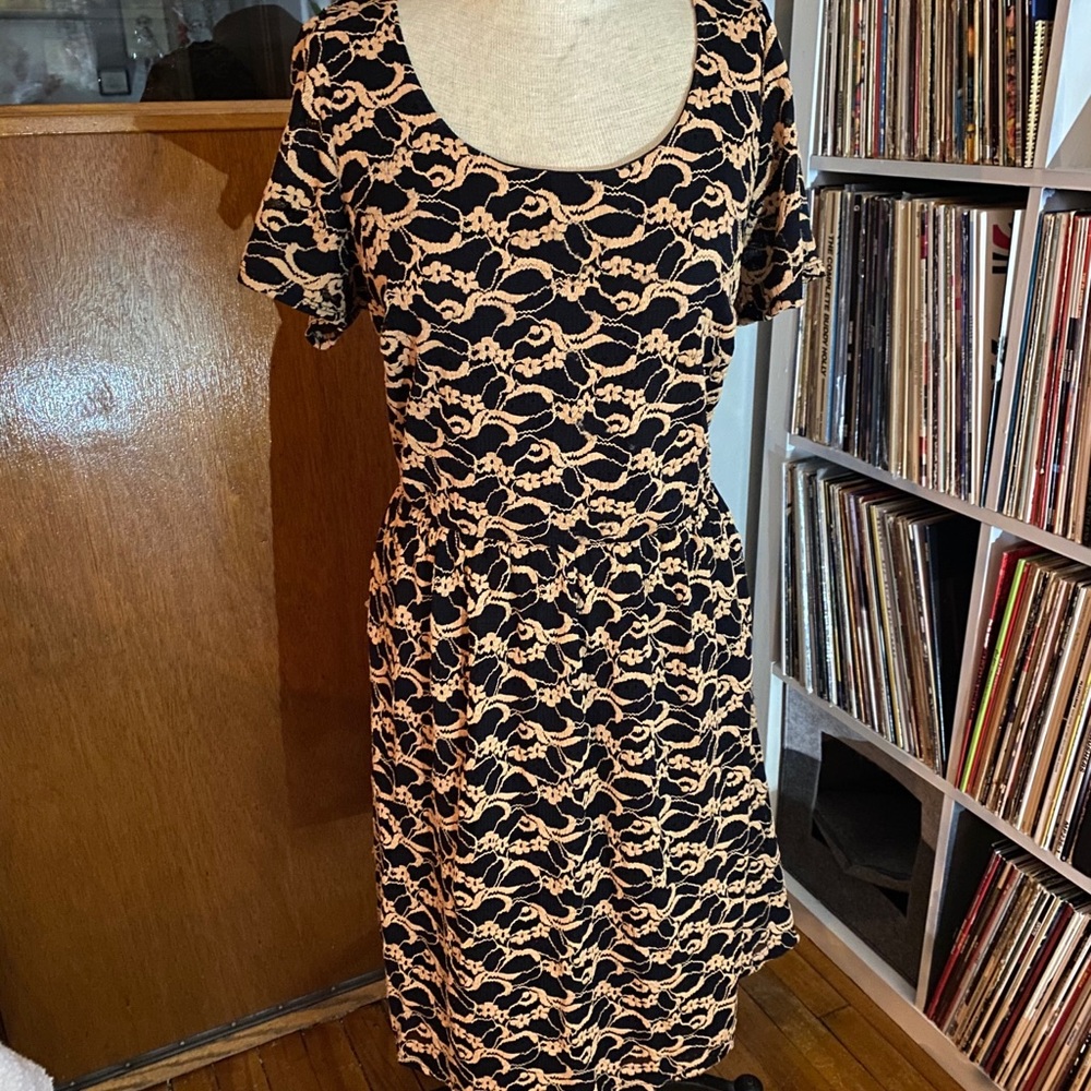⭐️Closet Closing Price⭐️ Embroidered Dress